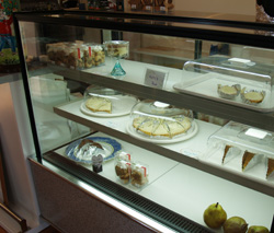 ラ　ピッコラ　イタリア　ショーケース